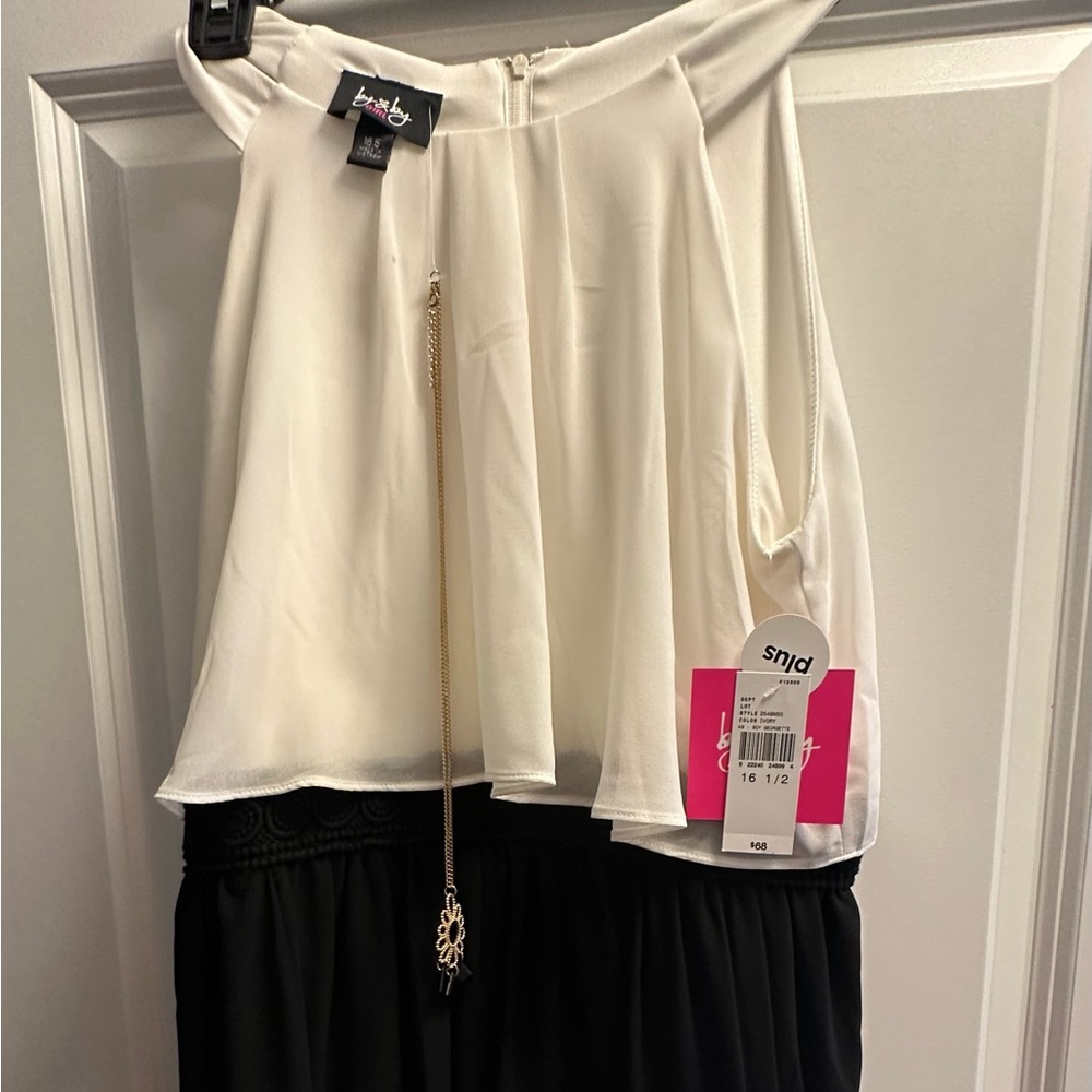 Girls 16.5 white and black dress with necklace